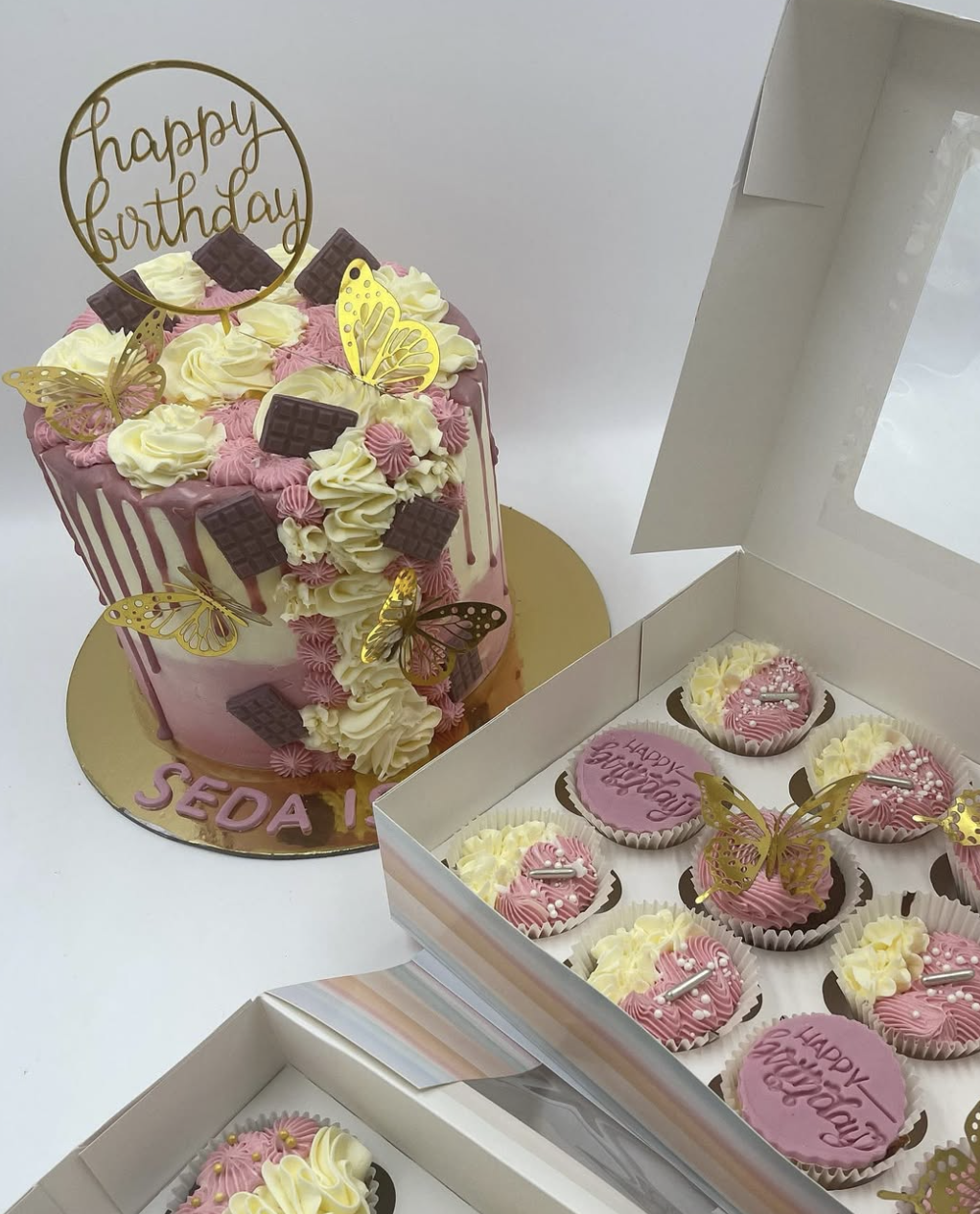 Matching Cake & Cupcake Sets