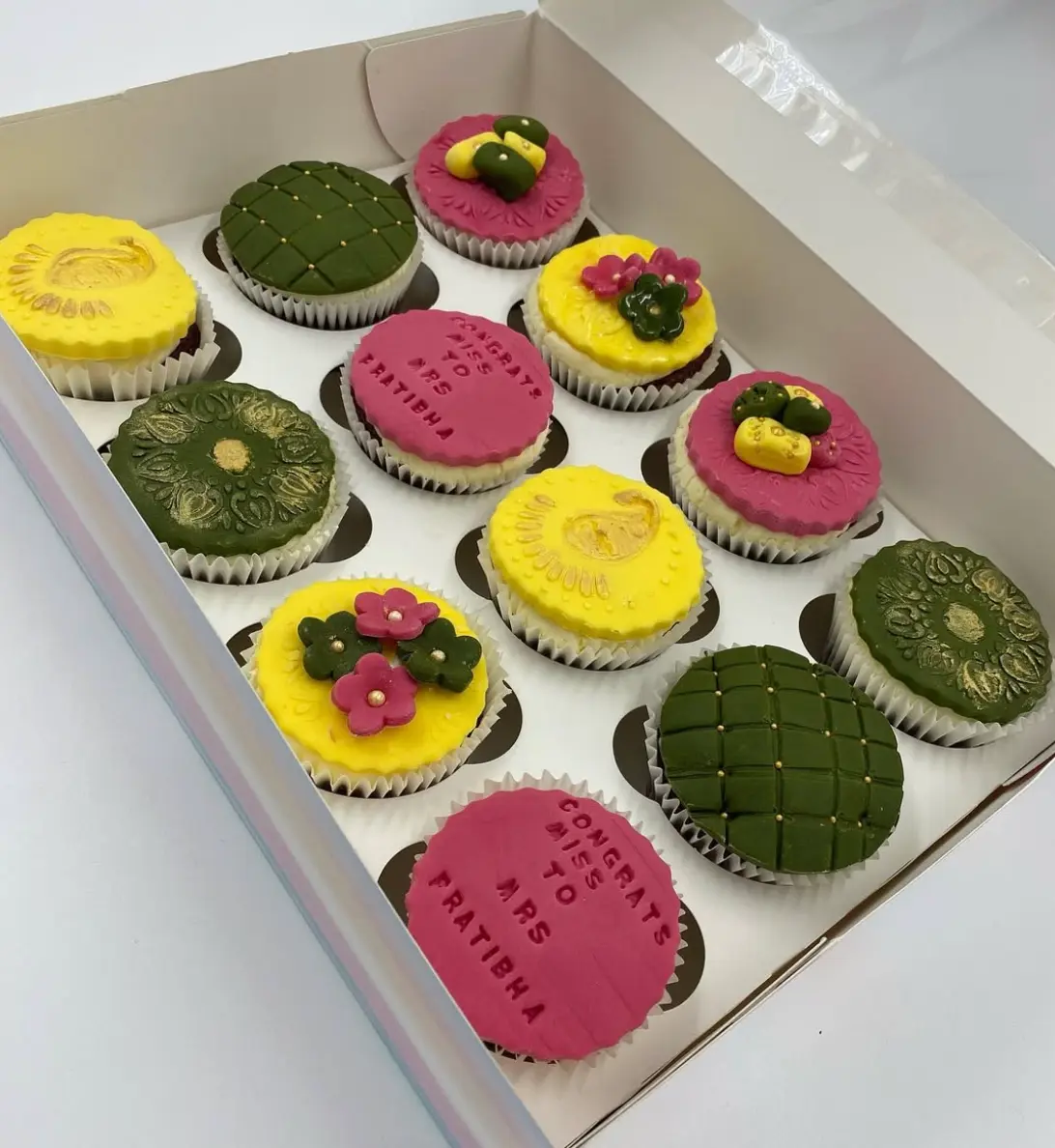 Cupcake & Treat Boxes